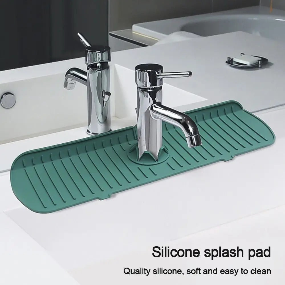 Straight-Lined splash pad